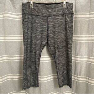 RBK / Athletic Capri Legging Size 1X